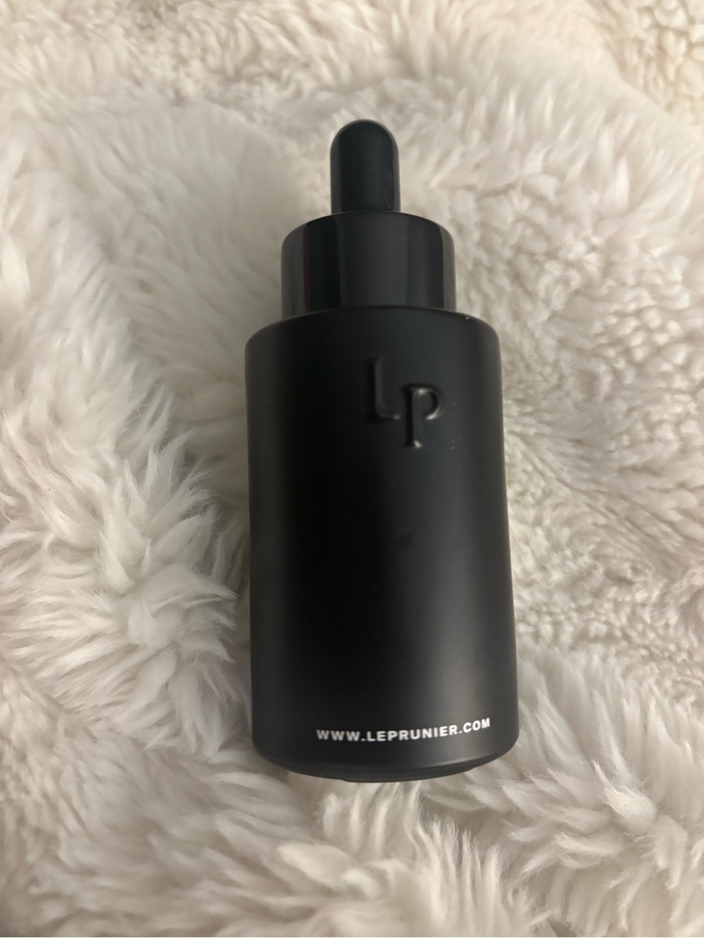 Plum Beauty Oil — White Facial Oil for Radiance - Picture 6 of 6